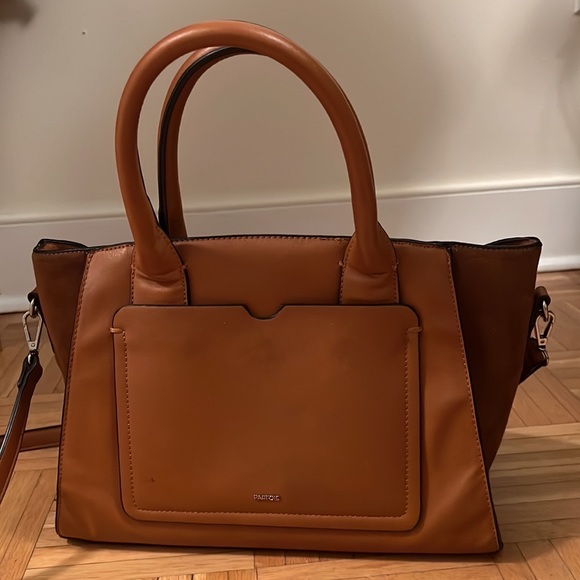 Used - Picture 2 of 3